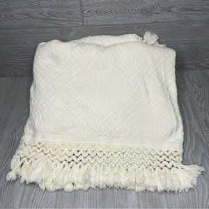Vintage tassel throw blanket comforter with seashell design bedding